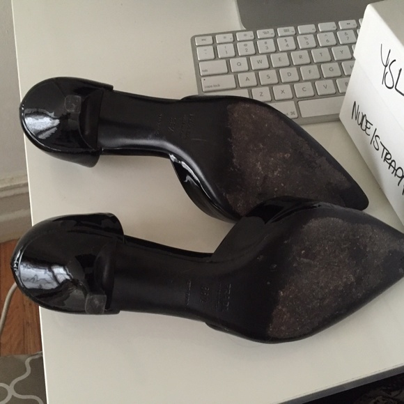 Prada classic black patent leather low heels - Picture 3 of 3